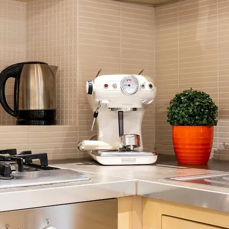 Sun Flowers House * Pitigliano